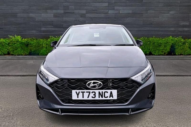 Used Hyundai i20 Premium 99 HP (72 kW) 2023 Grey Hatchback