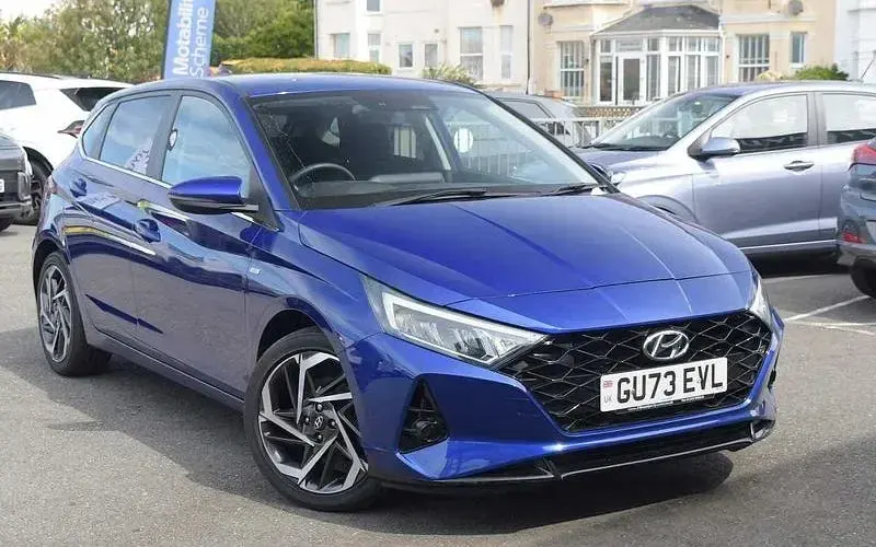 Used Hyundai i20 Premium 101 HP (74 kW) 2023 Hatchback