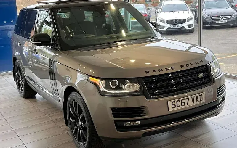 Używany Land Rover Range Rover Vogue 340 KM (250 kW) 2017 SUV