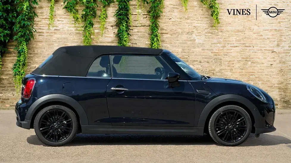 Used Mini Cooper Cabriolet Exclusive 134 HP (98 kW) 2024 Black Cabriolet
