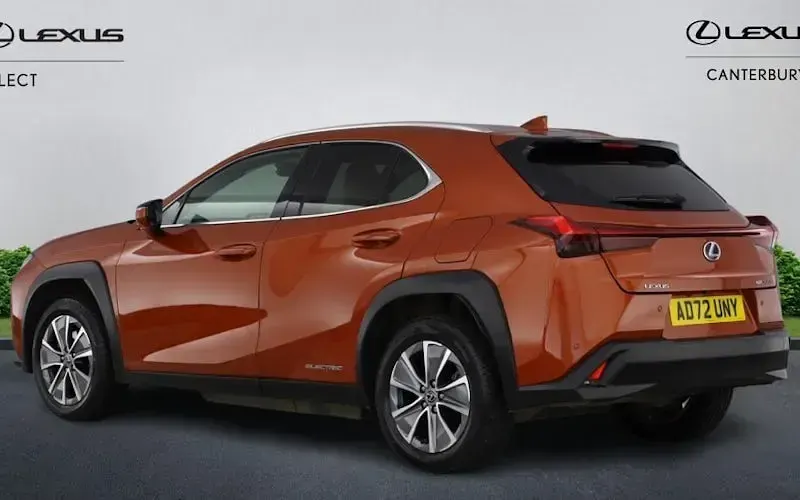 Usado Lexus UX 150 kW (204 HP) 2022 SUV