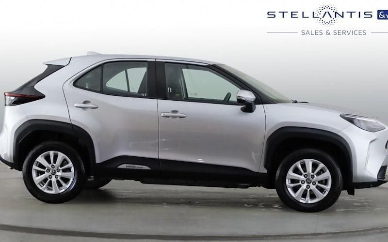 Used Toyota Yaris Hybrid 116 HP (85 kW) 2026 Estate