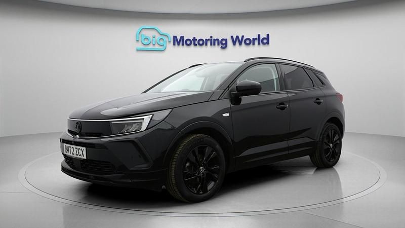 Used Vauxhall Grandland X GS Line 131 HP (96 kW) 2022 Black SUV