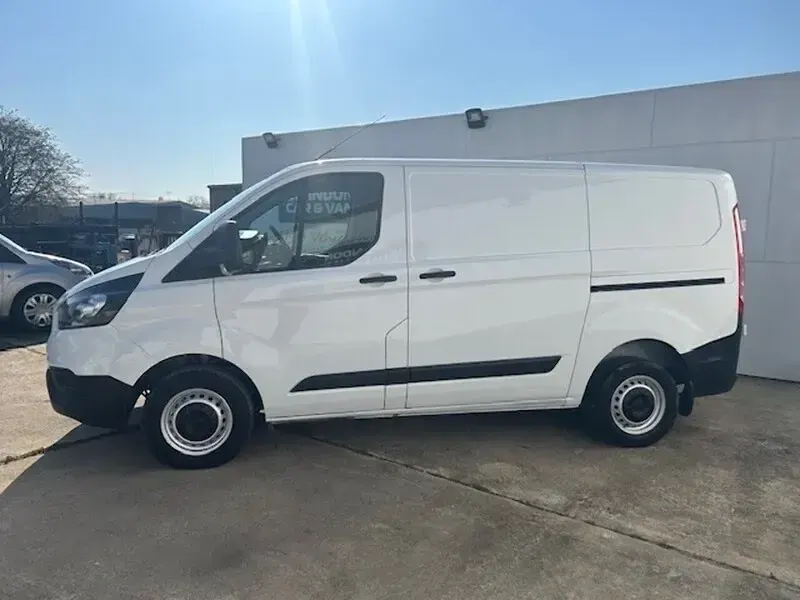 Used Ford Transit Custom 105 HP (77 kW) 2022 White Van