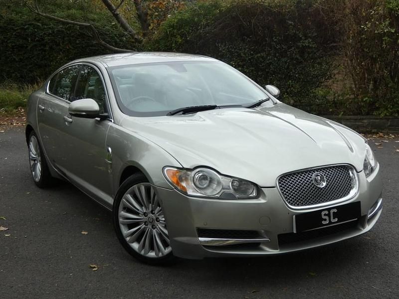 Gold Used 2011 Jaguar XF Premium Luxury Sedan | £4,750 (Good price) - Image 1/4
