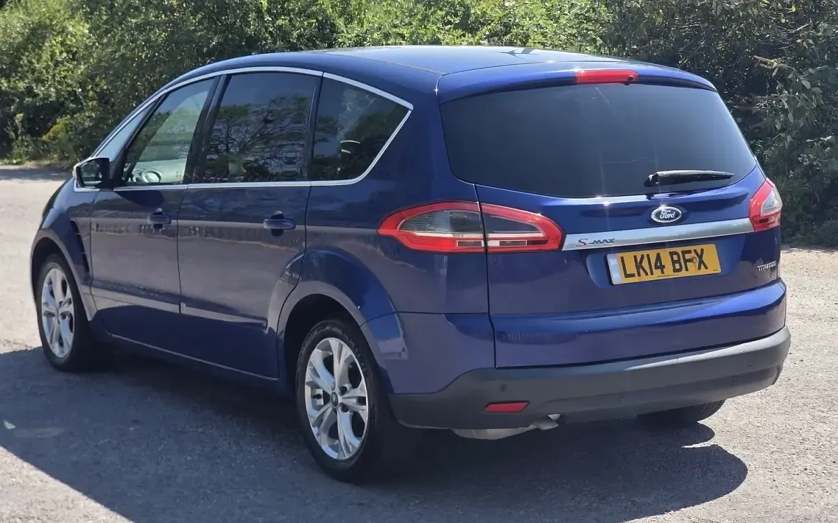 Used Ford S-MAX Titanium 140 HP (102 kW) 2014 Blue MPV