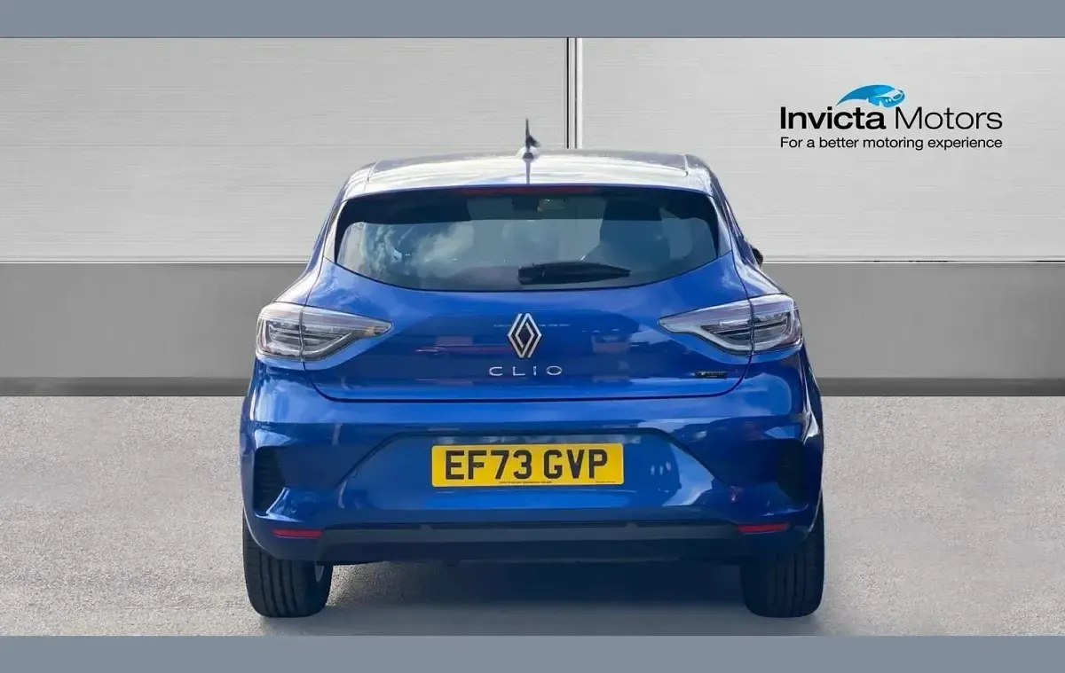 Used Renault Clio Evolution 143 HP (105 kW) 2023 Blue Hatchback
