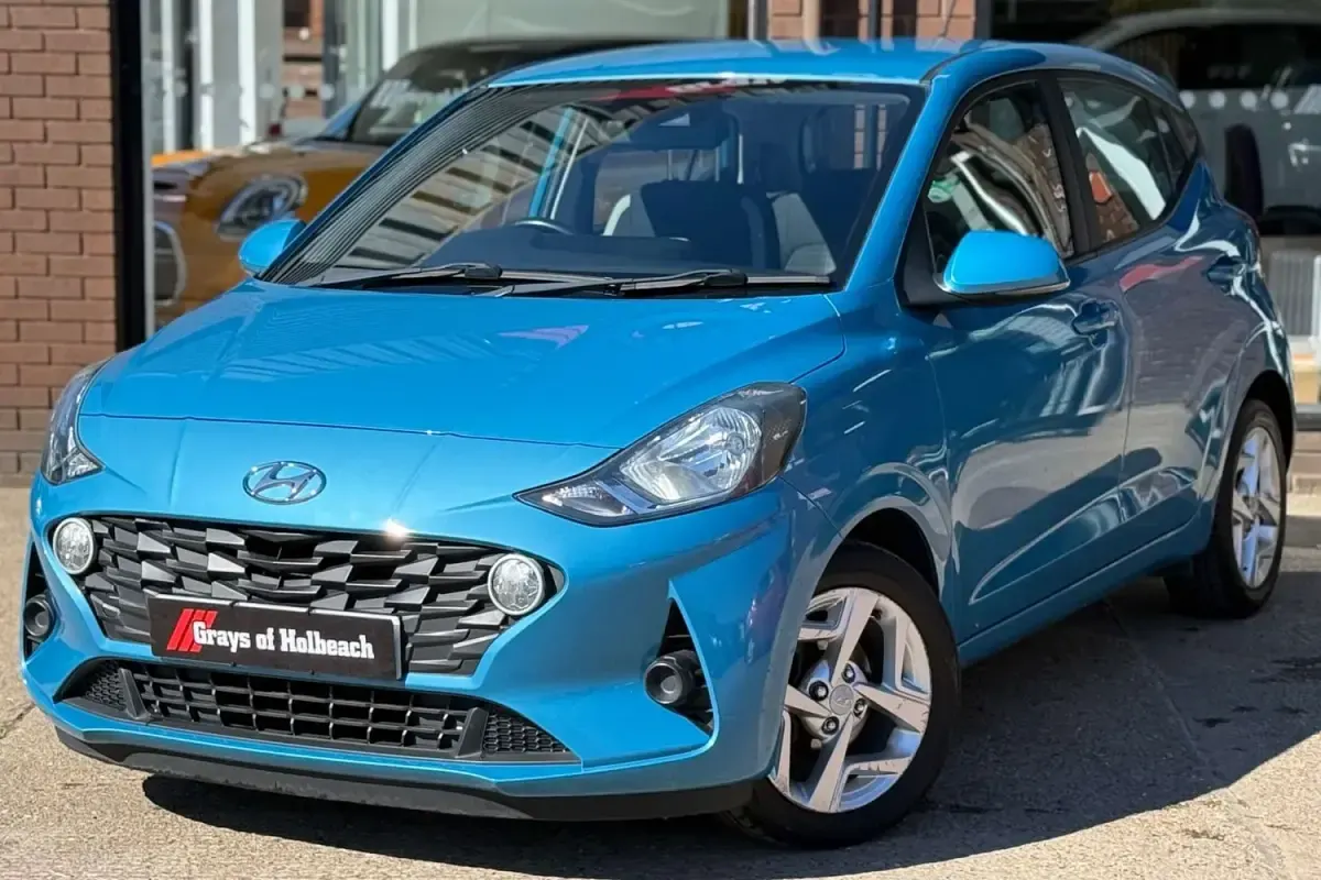 Begagnad Hyundai i10 SE 84 HK (61 kW) 2020 Turkos Halvkombi