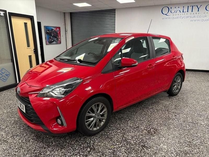 Red Used 2018 Toyota Yaris Hatchback | £6,299 (Good price) - Image 1/4