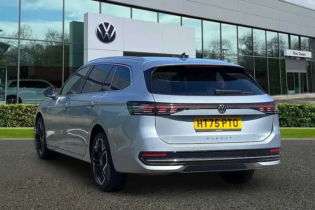 Used VW Passat Elegance 150 HP (110 kW) 2026 Silver Estate