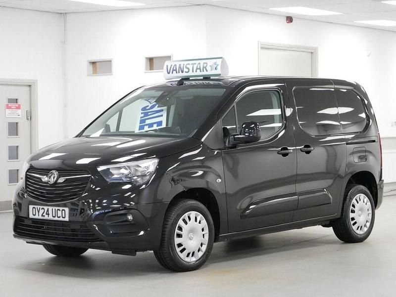 Black Used 2024 Vauxhall Combo Edition MPV | £18,689 (Expensive) - Image 1/4