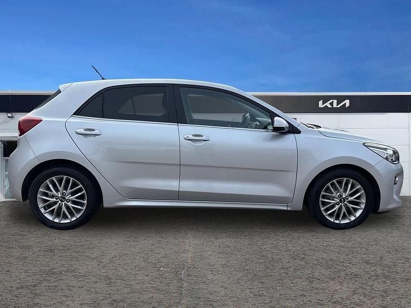 Used Kia Rio 2017 Silver Hatchback
