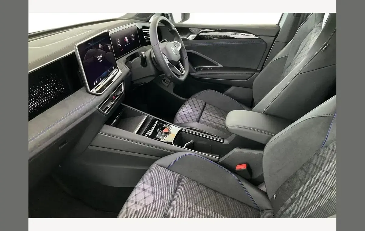 New VW Tiguan R-line 150 HP (110 kW) 2026 Oyster silver SUV
