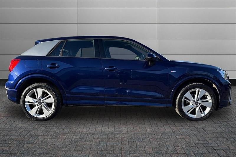 Used Audi Q2 S-Line 150 HP (110 kW) 2021 Blue SUV