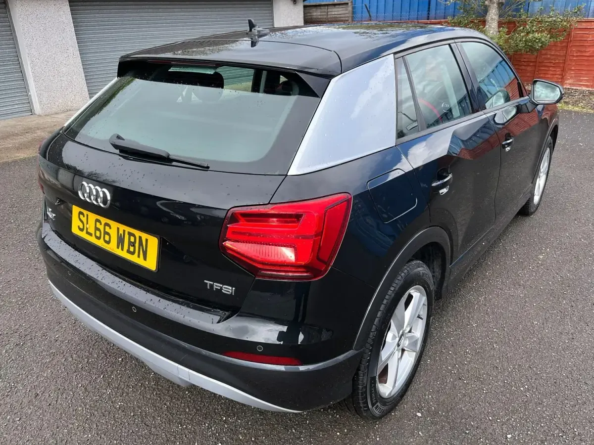 Usado Audi Q2 Sport 150 CV (110 kW) 2016 Negro SUV