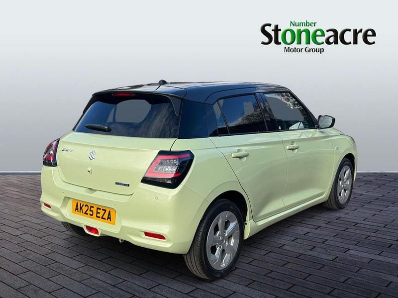 New Suzuki Swift 80 HP (58 kW) 2025 Yellow Hatchback