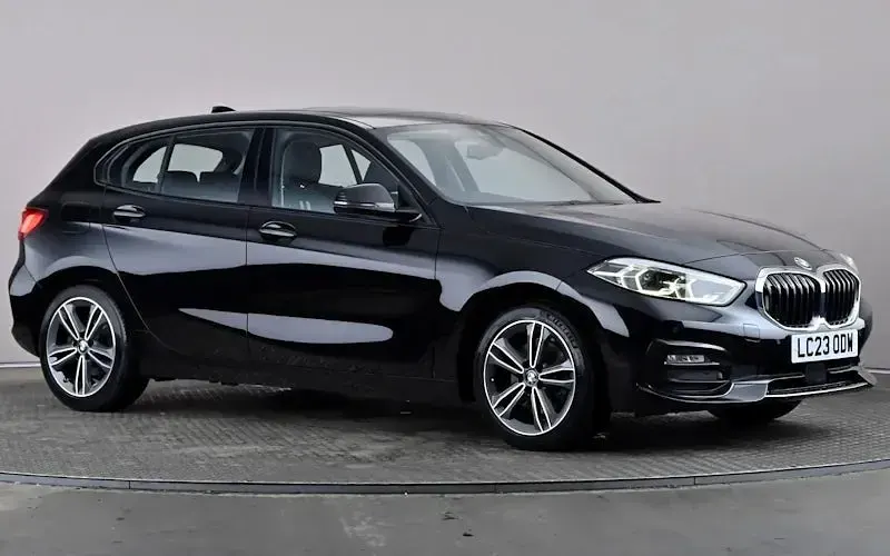 Used BMW 118 Sport Line 136 HP (100 kW) 2023 Hatchback