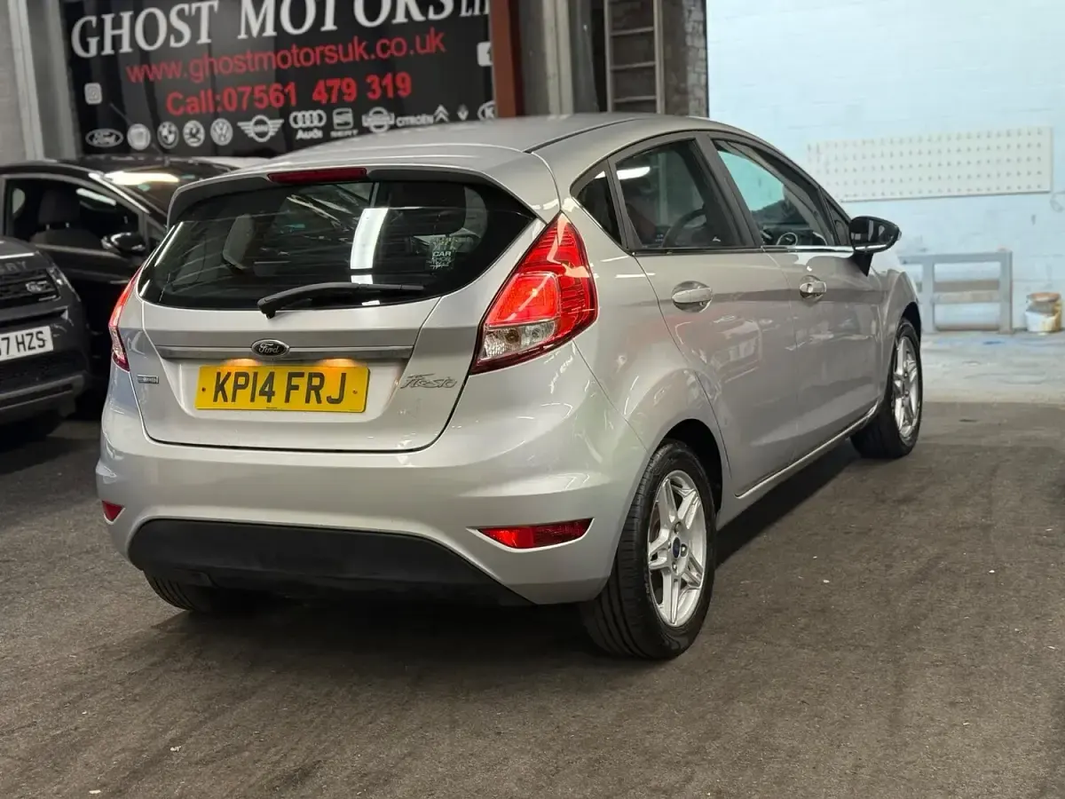 Used Ford Fiesta Zetec 2014 Silver Hatchback