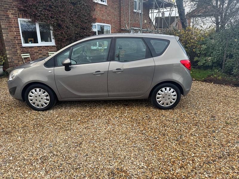 Used Vauxhall Meriva 2012 Brown MPV