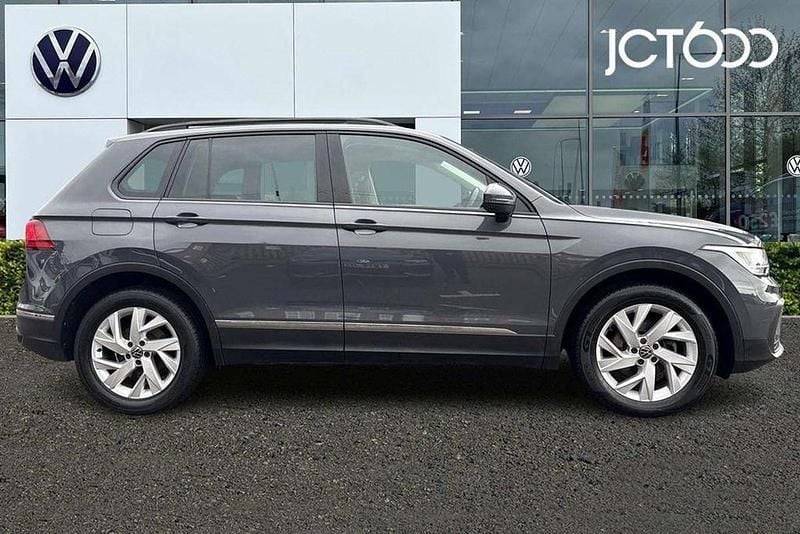 Used VW Tiguan Life 150 HP (110 kW) 2022 Grey SUV