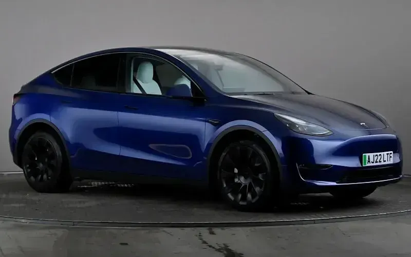 Used Tesla Model Y Long Range AWD 286 kW (389 HP) 2025 SUV