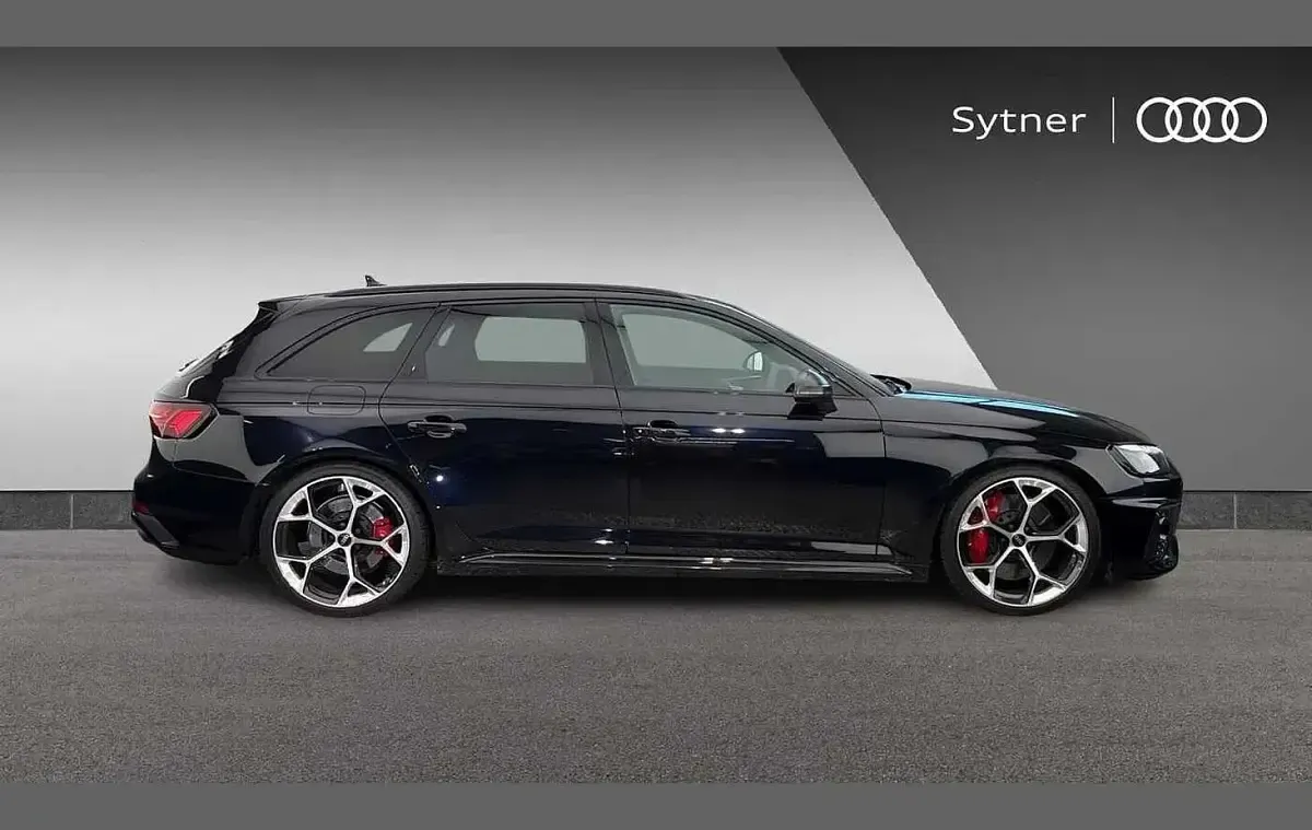 Used Audi RS4 Competition 444 HP (326 kW) 2023 Black Estate