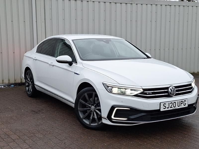 White Used 2020 VW Passat Advance Sedan | £16,498 (Fair price) - Image 1/4