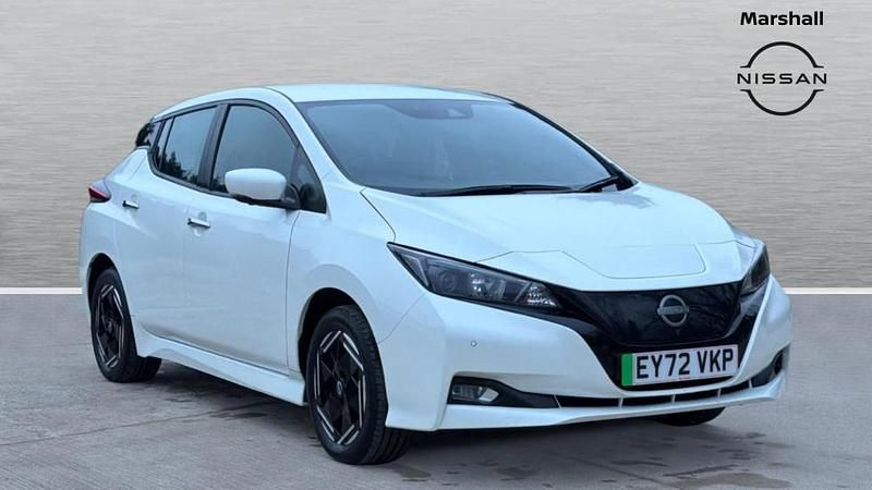 Used Nissan Leaf Acenta 110 kW (150 HP) 2022 White Hatchback