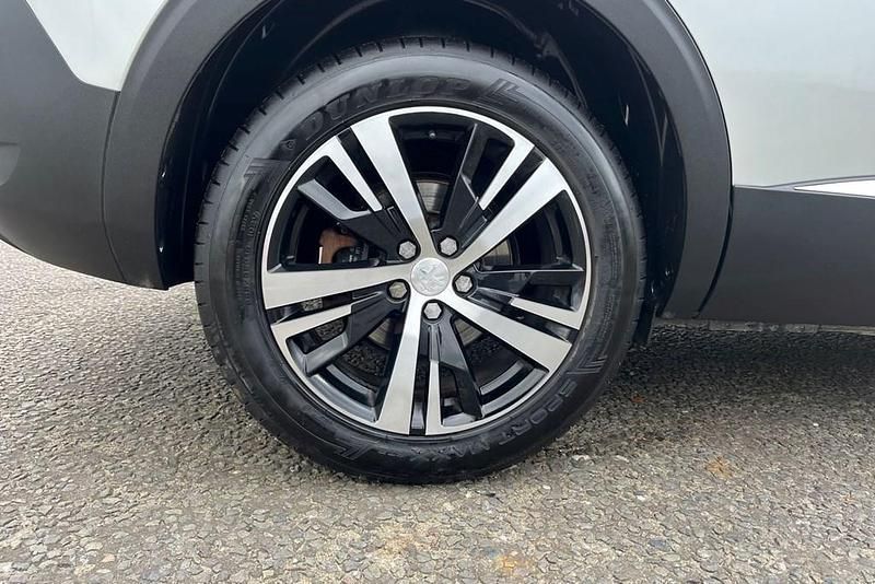 Used Peugeot 5008 GT 179 HP (131 kW) 2023 White SUV