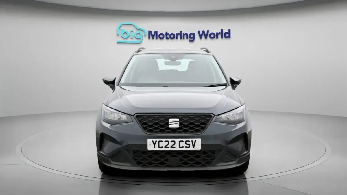 Begagnad Seat Arona SE 94 HK (69 kW) 2022 Grå SUV