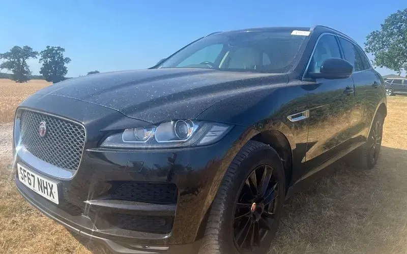 Used Jaguar F-Pace Portfolio 180 HP (132 kW) 2017 Black SUV