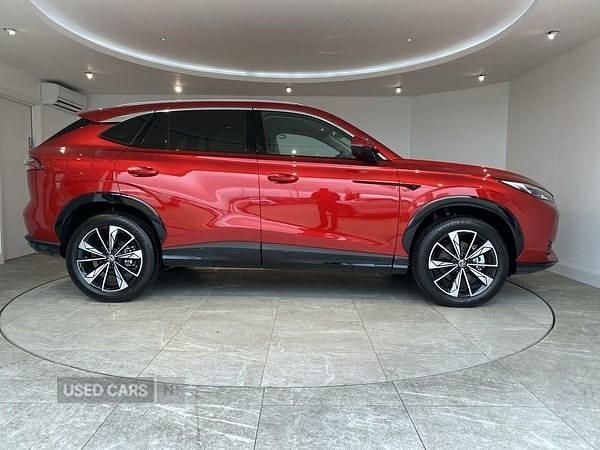 New MG HS SE 2026 Red SUV