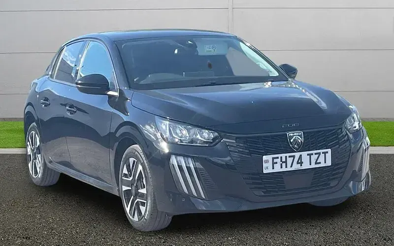 Used Peugeot 208 Allure 101 HP (74 kW) 2025 Hatchback