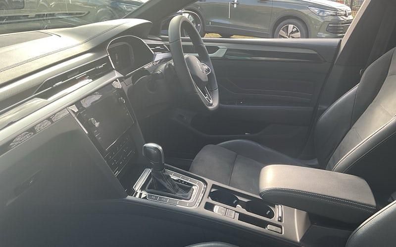 Used VW Arteon R-line 190 HP (139 kW) 2024 Estate