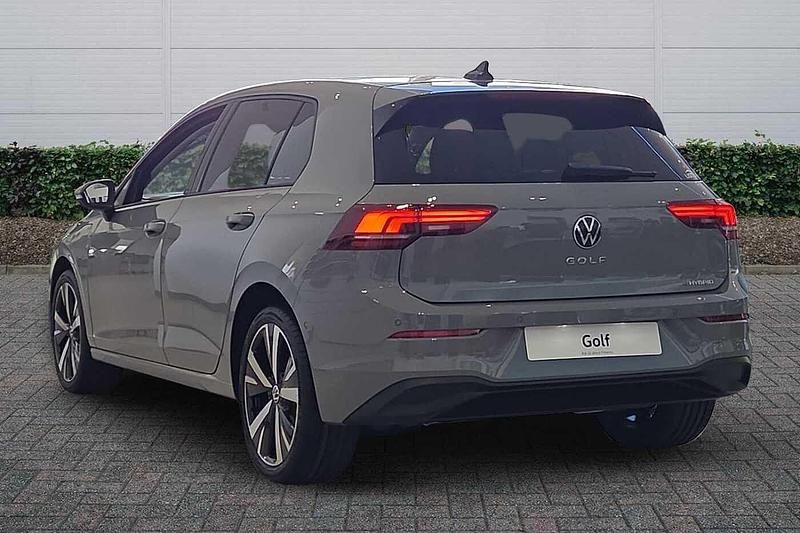 New VW Golf VIII Match 204 HP (150 kW) 2026 Moonstone grey Hatchback
