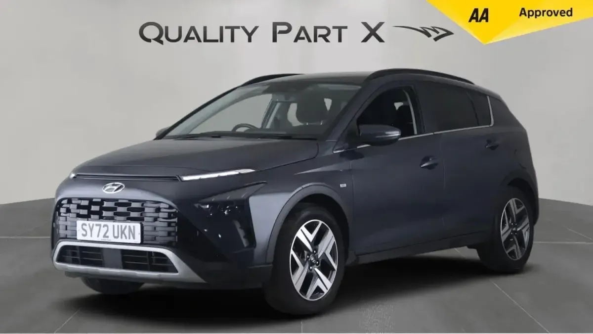 Begagnad Hyundai Bayon Premium 2022 Grå SUV