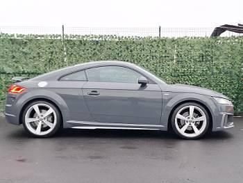 Begagnad Audi TT S-Line 197 HK (144 kW) 2020 Grå Sportkupé