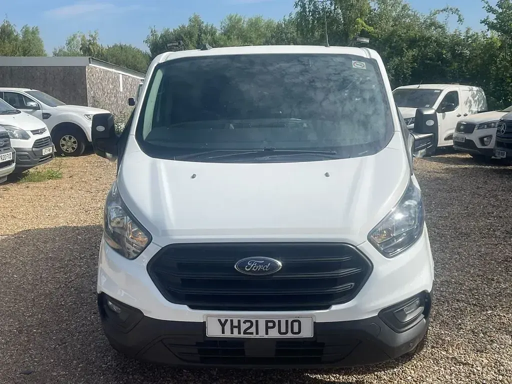 Used Ford Transit Custom 105 HP (77 kW) 2021 White Van