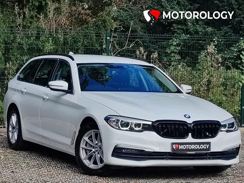 White Used 2019 BMW 530 Comfort Edition Estate | £13,995 (Good price) - Image 1/4