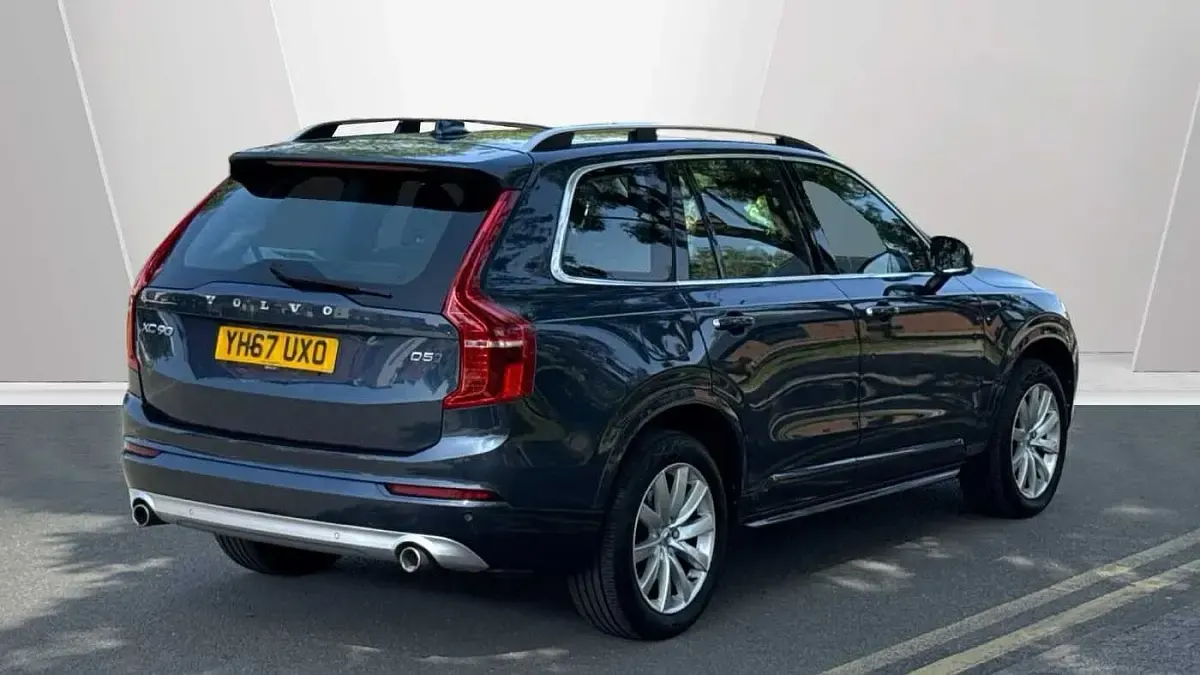 Used Volvo XC90 Momentum 232 HP (170 kW) 2017 Blue SUV