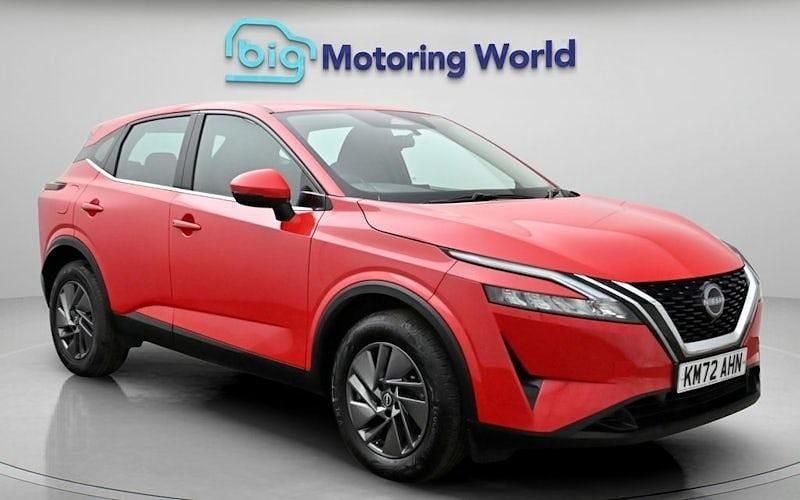 Used Nissan Qashqai Acenta Premium 140 HP (102 kW) 2023 Red SUV
