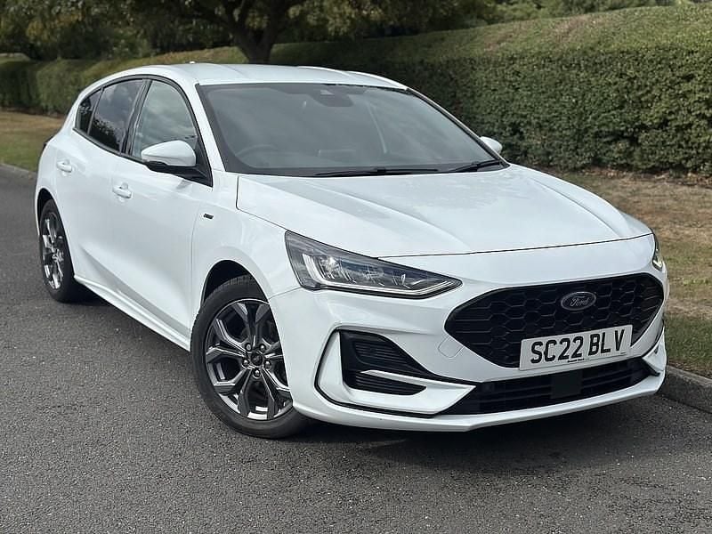 Frozen white (premium colour) Used 2022 Ford Focus ST-Line Hatchback | £14,290 (Fair price) - Image 1/4
