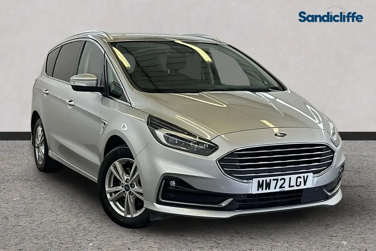 Usado Ford S-MAX Titanium 190 HP (139 kW) 2022 Monovolume