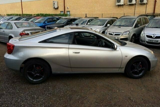 Used Toyota Celica 140 HP (102 kW) 2001 Hatchback