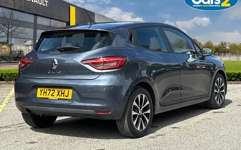 Used Renault Clio Iconic 90 HP (66 kW) 2022 Grey  Hatchback
