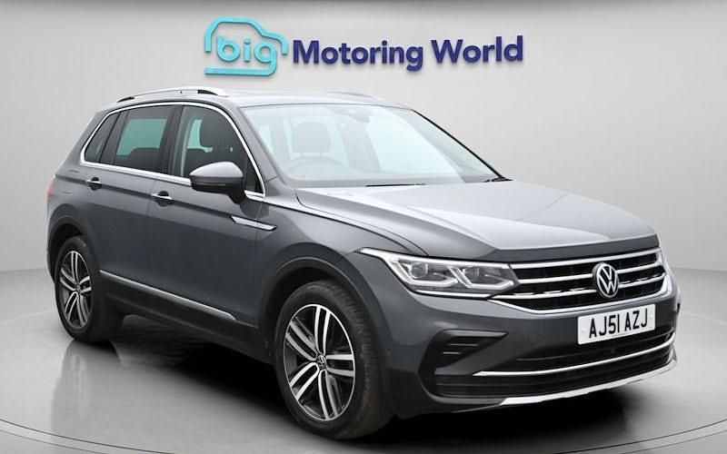Used VW Tiguan Elegance 150 HP (110 kW) 2023 Grey SUV