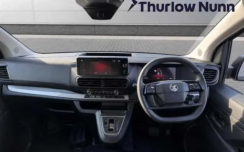 Used Vauxhall Vivaro 145 HP (106 kW) 2025 White MPV