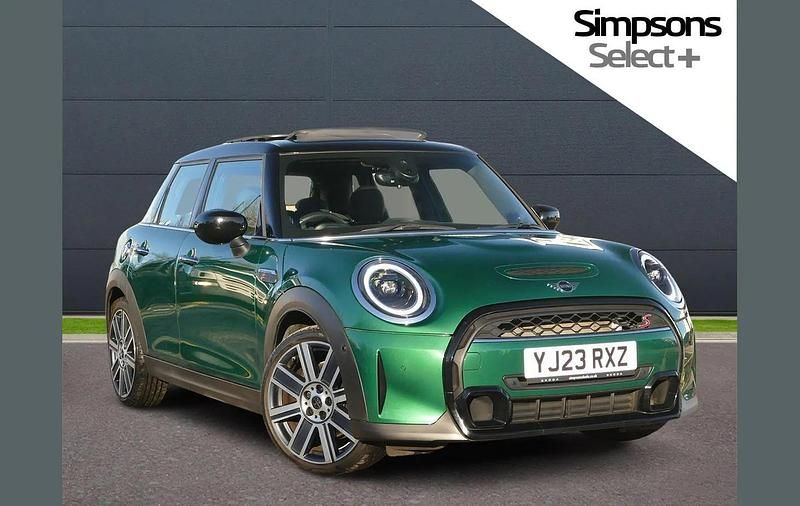 Green Used 2023 Mini Cooper S Exclusive Hatchback | £21,695 (Fair price) - Image 1/4