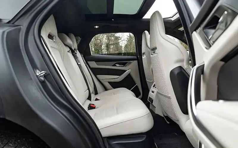 Usado Jaguar F-Pace SVR 551 HP (405 kW) 2023 Cinzento SUV
