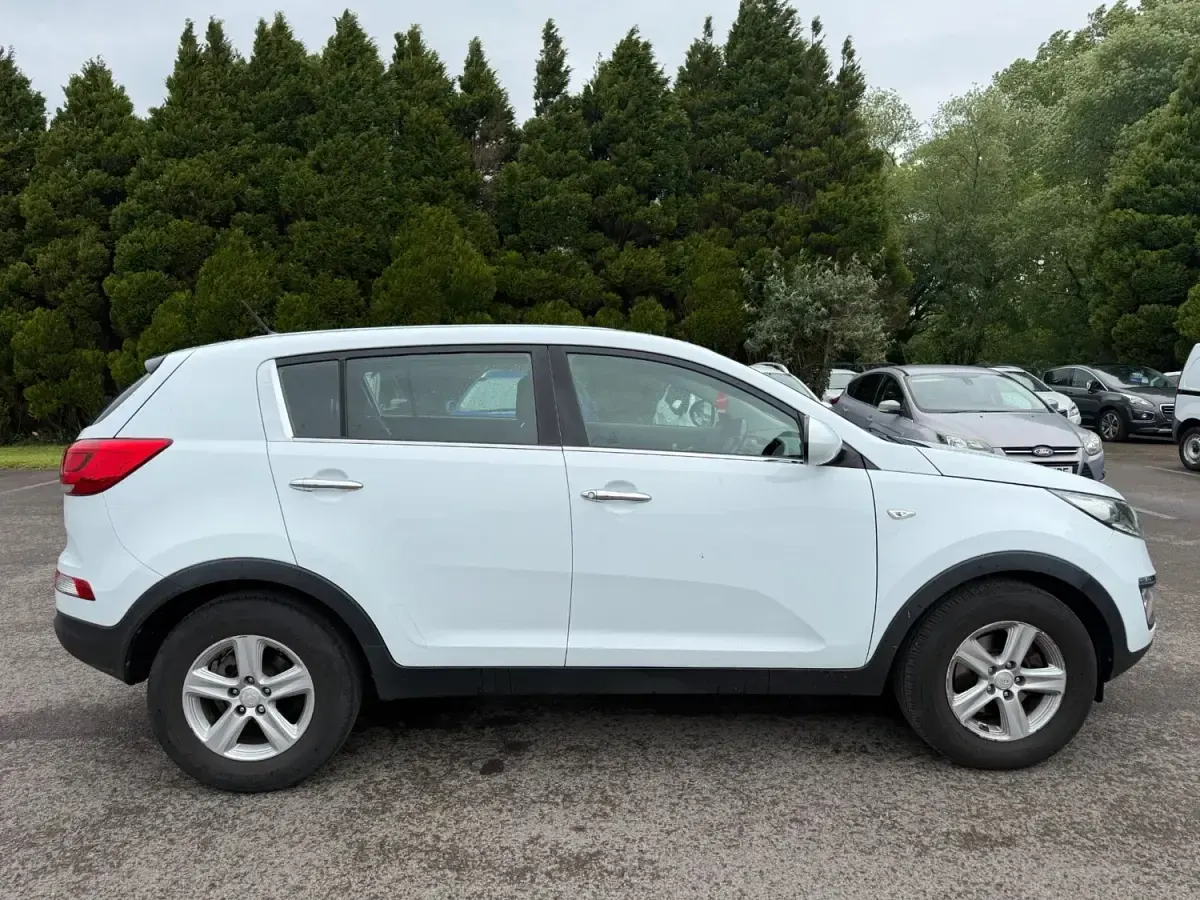Usado Kia Sportage 130 CV (95 kW) 2015 Blanco SUV